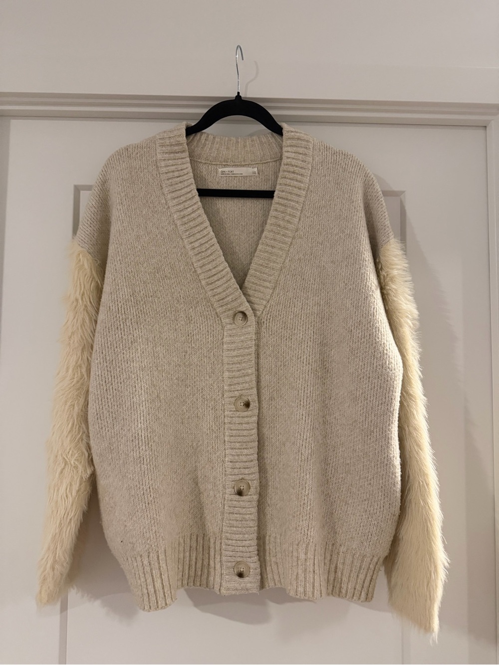 Cream Button-Front Women's Cardigan with Faux-Fur Sleeves